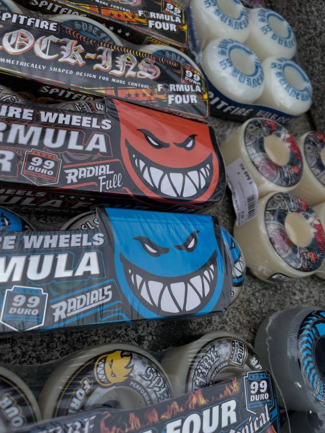 Nejoblíbenější kola @spitfirewheels dodkladněny🔥🔥🔥. . . . #suportyourlocalskatedealer