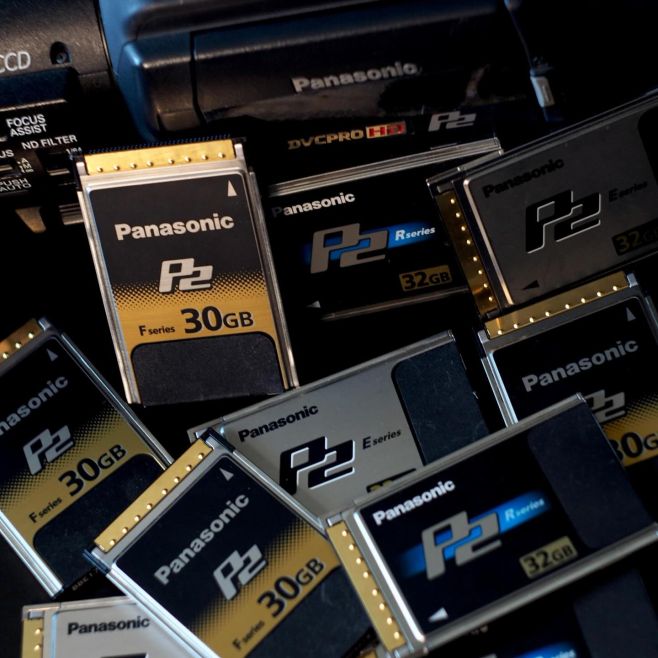 Rozšíření sortimentu o Panasonic P2 karty, díky kterým, tě nebude zdržovat mazání nepovedených záběrů na spotu. Zkoukni...